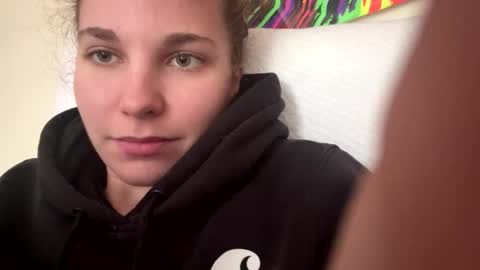 deepthroatqueen33 online show from November 12, 3:32 pm