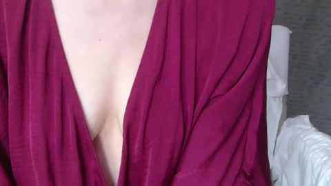 KamiDevi online show from September 14, 3:10 pm