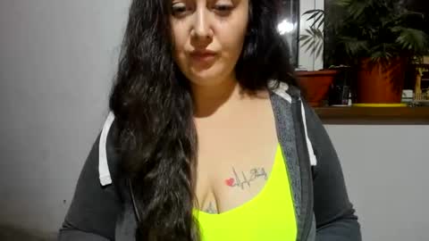 Snapshot of deliciousbutt chatting on September 14, 10:07 pm Monica or Moni online show from September 14, 10:07 pm