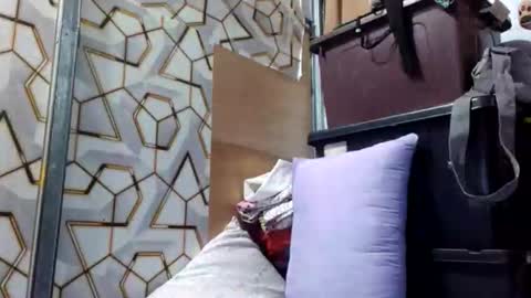 deliciousgirl975840 online show from April 25, 1:41 pm