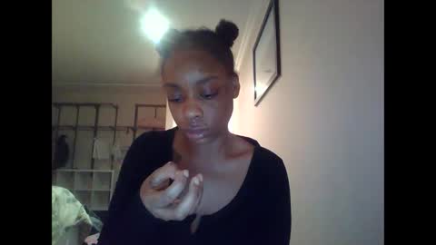 Snapshot of delightfuldark chatting on January 30, 5:19 am delightfuldark online show from January 30, 5:19 am