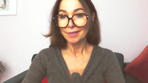 Snapshot of delilah_sweet chatting on September 29, 3:17 pm delilah_sweet online show from September 29, 3:17 pm