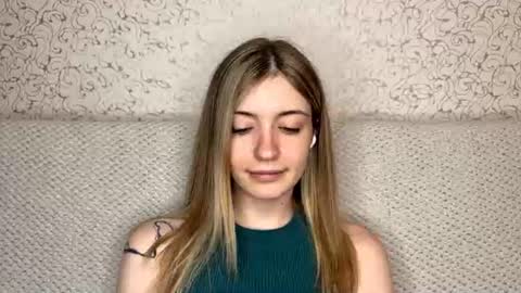 Sia online show from July 12, 10:49 am