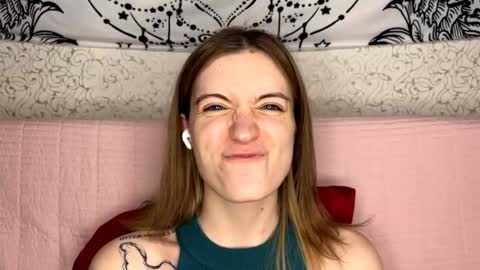 Sia online show from February 27, 12:49 pm