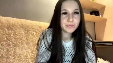 Sarah online show from March 18, 5:45 am