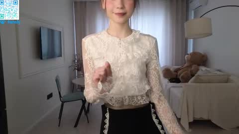 Delora online show from March 17, 8:07 am