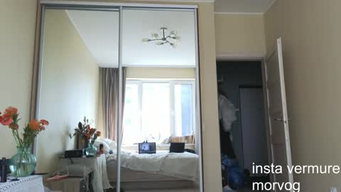 Delora online show from September 26, 9:40 am