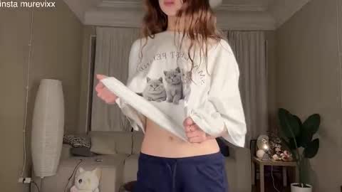 Delora online show from November 8, 2:22 pm