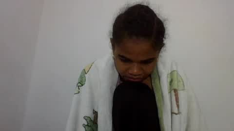 delphine online show from June 23, 3:26 am