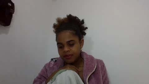 delphine online show from June 15, 6:02 am