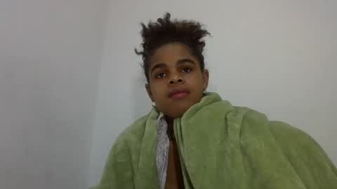 delphine online show from July 8, 9:55 am