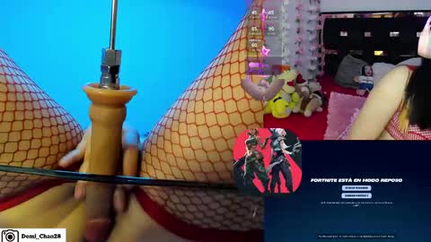 demiii online show from May 18, 8:20 am