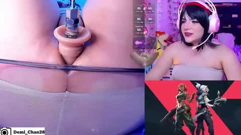 demiii online show from June 21, 9:35 am
