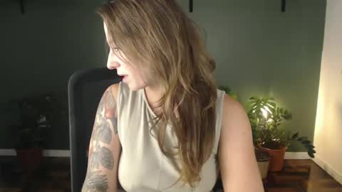 demmetria online show from March 11, 11:51 pm