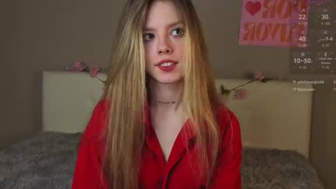 Emma online show from December 2, 8:22 pm