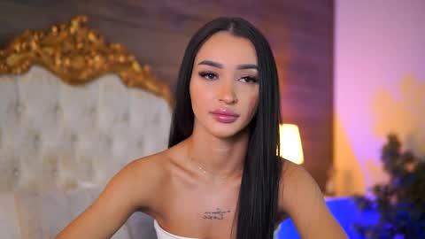 denisedevilles online show from March 1, 9:51 am