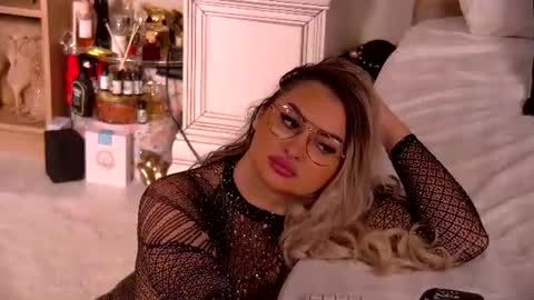 Ela online show from June 16, 10:11 pm