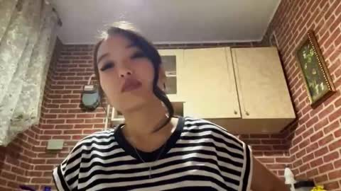 Emma online show from November 19, 3:01 pm