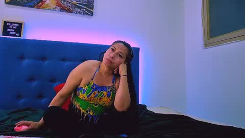 derly_milf online show from July 24, 9:11 pm