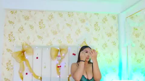 Sara Desire online show from December 17, 12:31 pm