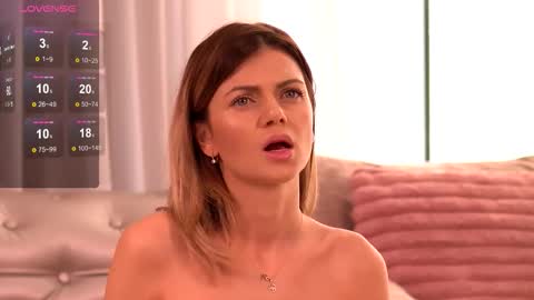 Mia online show from November 24, 6:59 am