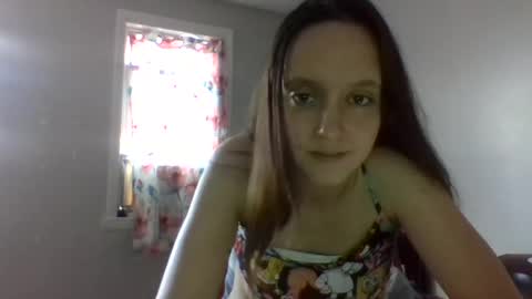 desireme019 online show from June 15, 9:04 pm