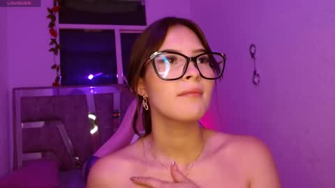 destinya_ online show from June 9, 5:12 pm