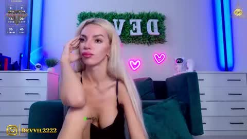 Devill2222 online show from July 21, 12:06 pm