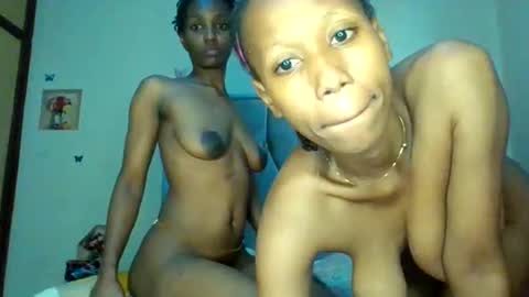 devinegrace7 online show from June 4, 4:17 am