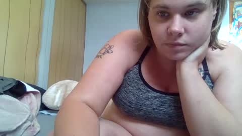 devykitten online show from June 12, 11:13 pm