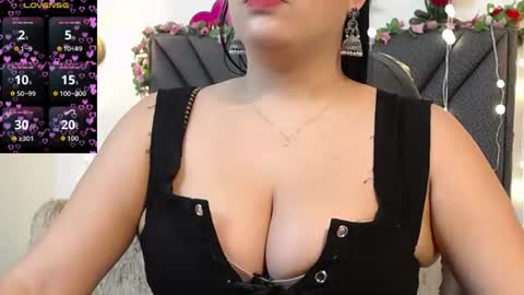 dharanisnisha online show from July 17, 12:42 pm