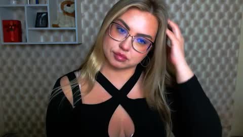 Kriss online show from May 1, 6:49 am