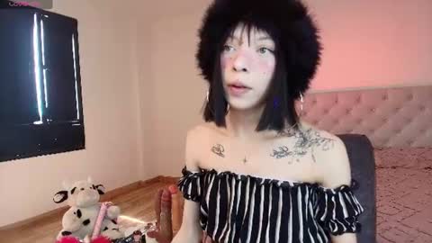 Diamond  online show from June 17, 3:02 pm
