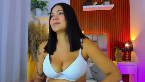 diamond_canela online show from July 5, 3:35 am