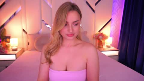 diana_nova online show from April 30, 1:38 pm