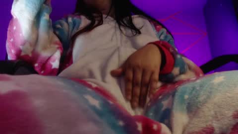 Snapshot of diana_smit_ chatting on February 12, 6:51 pm diana online show from February 12, 6:51 pm