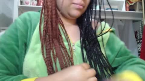 Snapshot of diana_smit_ chatting on December 5, 4:55 pm diana online show from December 5, 4:55 pm