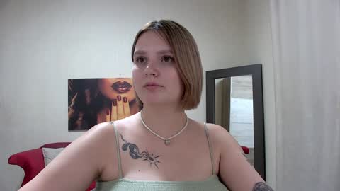 Snapshot of dianemills chatting on February 1, 3:50 pm Diane Mills online show from February 1, 3:50 pm
