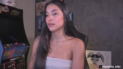 Melania   -    online show from October 28, 10:47 pm