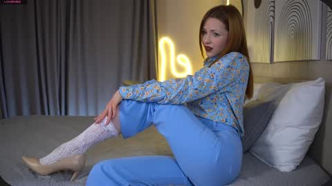 Snapshot of dietmountaindew_ chatting on December 2, 3:34 pm Sophie online show from December 2, 3:34 pm