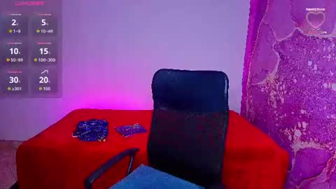 diiosa_latina online show from June 13, 8:17 pm