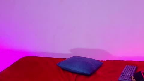 diiosa_latina online show from April 28, 2:27 am