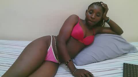 Snapshot of dijahot chatting on October 3, 10:59 pm Dijah online show from October 3, 10:59 pm