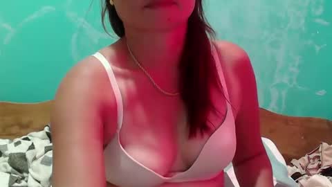 Snapshot of dimple_42 chatting on February 2, 8:13 am Dimple online show from February 2, 8:13 am