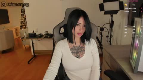 Snapshot of dinaoneg chatting on December 4, 5:38 am Diana Gomez online show from December 4, 5:38 am