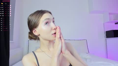 Hailey online show from January 18, 3:25 am