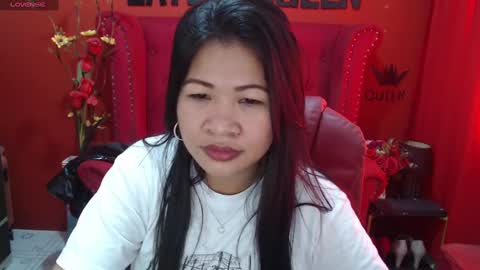 LatexQueen online show from February 6, 2:33 am