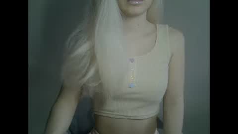 DitaMilton online show from March 12, 10:37 am