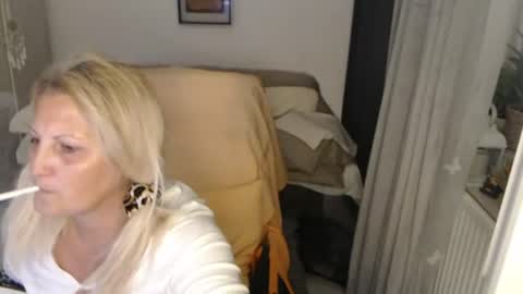 Alexxa online show from June 17, 11:39 pm