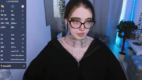 dixipixi_ online show from June 20, 9:35 am